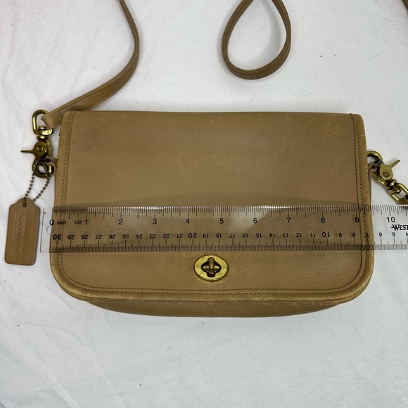 Vtg Coach Flap Pocket Purse Tan leather Crossbody Turn Lock Convert Clutch - Picture 6 of 14